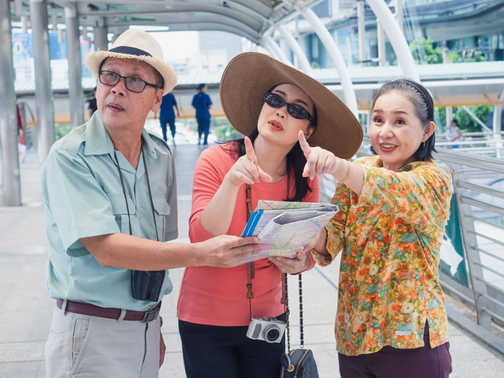 Traveling in Vietnam is easier when you understand the Vietnamese culture of addressing people (Source: Freepik)